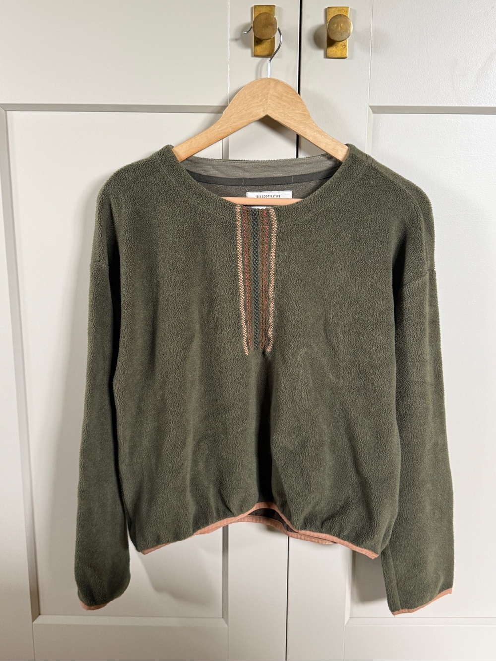 REI dark Olive Green Crewneck Fleece Sweater with Contrast Trim